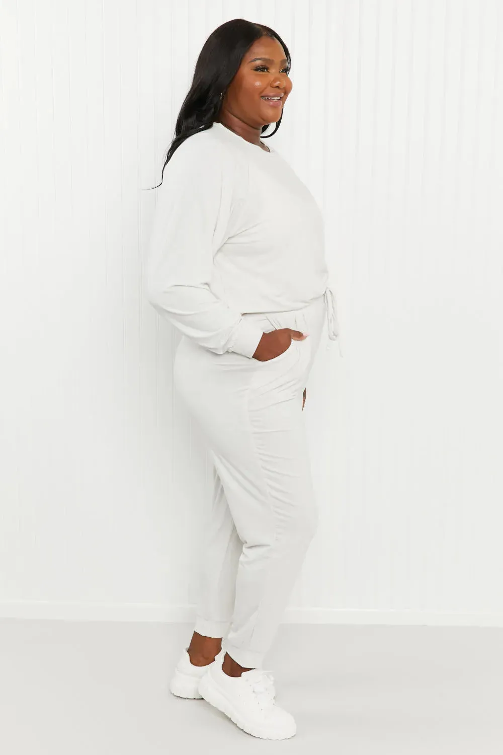 Rest and Relaxation Curvy Lounge Set in Bone