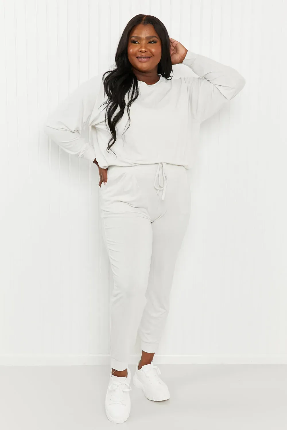 Rest and Relaxation Curvy Lounge Set in Bone